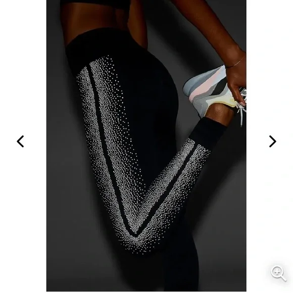 Reflective Legging Fabletics High-Waisted Sculptknit Black Silver Size Small - Picture 4 of 17